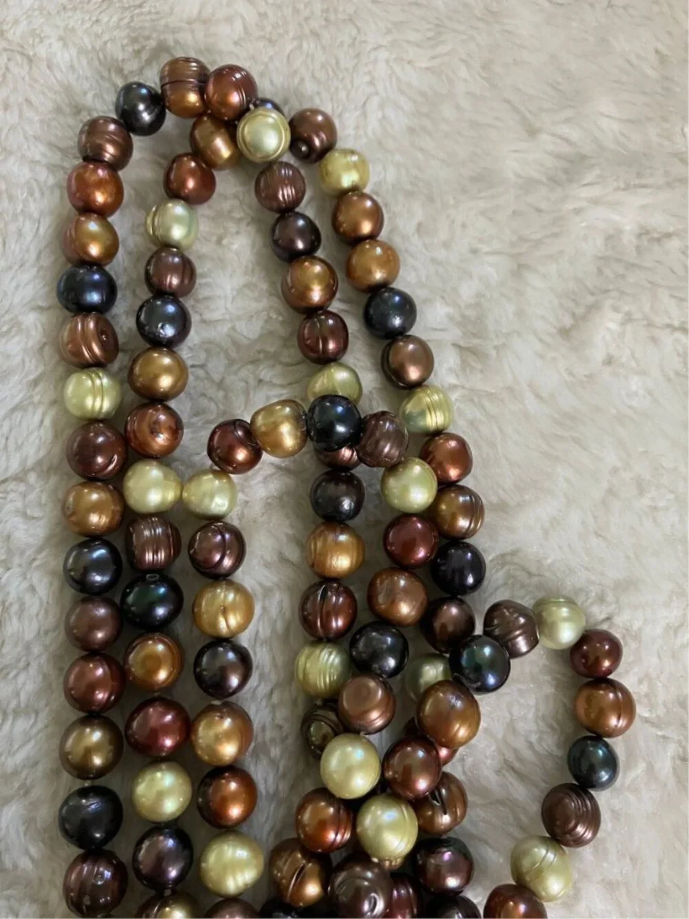 18inch Freshwater Pearl Necklace, beige-chocolate-brown colored. 8 mm